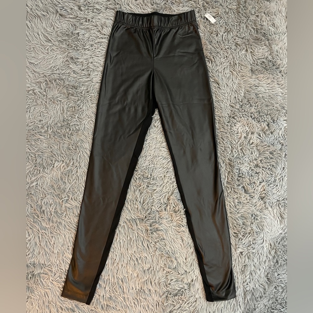 NWT Old Navy Womens High-waisted Faux-Leather Fashion Layering Leggings - Picture 2 of 8